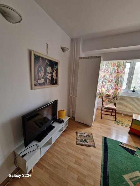 Timpuri Noi, Tineretului